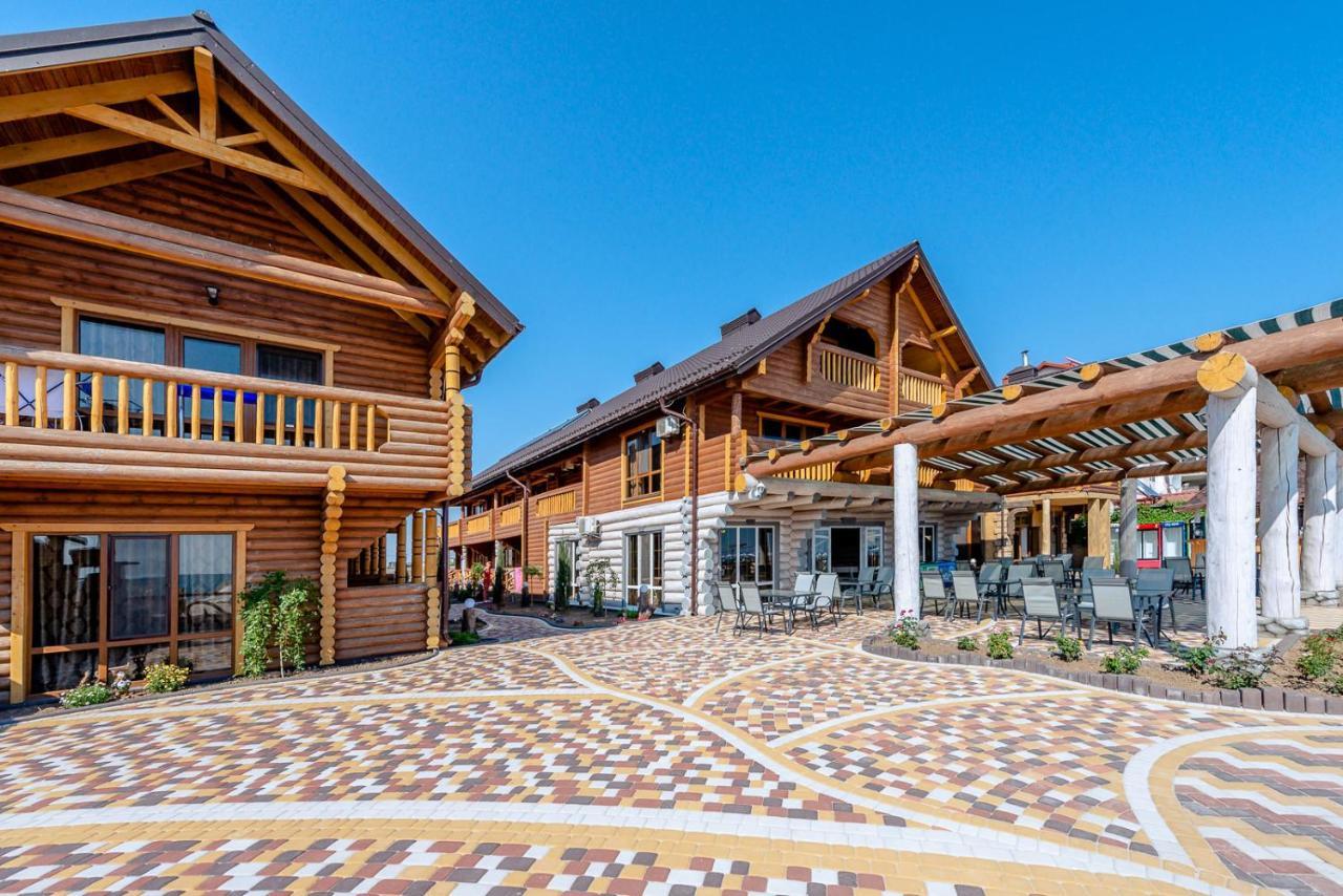 Пегас Hotel Zaliznyy Havn Eksteriør billede