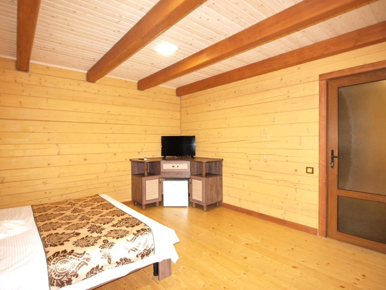 Пегас Hotel Zaliznyy Havn Eksteriør billede