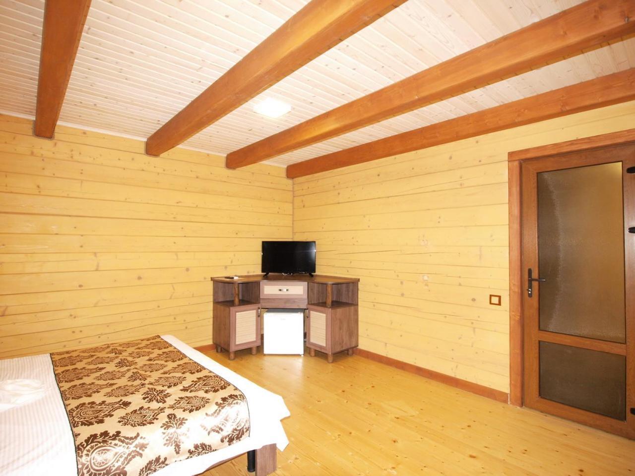 Пегас Hotel Zaliznyy Havn Eksteriør billede