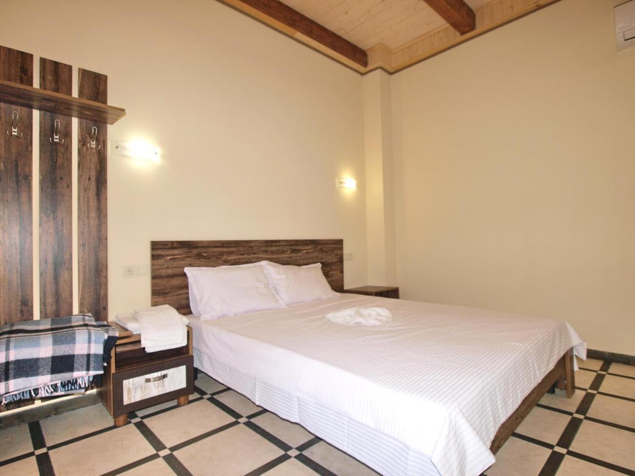 Пегас Hotel Zaliznyy Havn Eksteriør billede